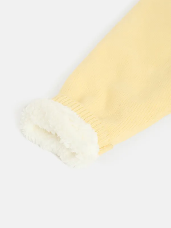 Yellow_Full_Sleeve_Cotton_Fur_Lined_Sweater_For_Girls