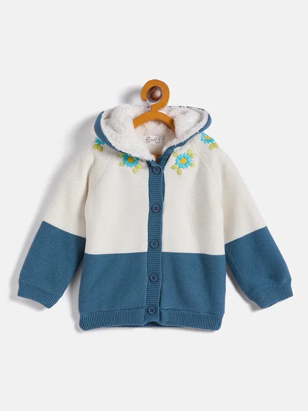 Blue_Full_Sleeve_Cotton_Fur_Lined_Sweater_For_Girls