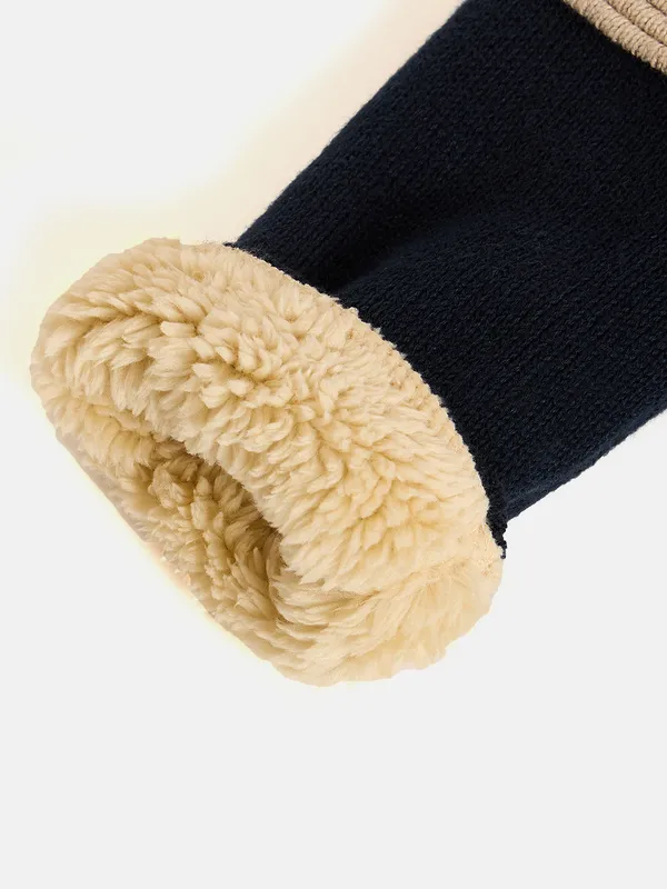 Multicolor_Full_Sleeve_Cotton_Fur_Lined_Sweater_For_Boys