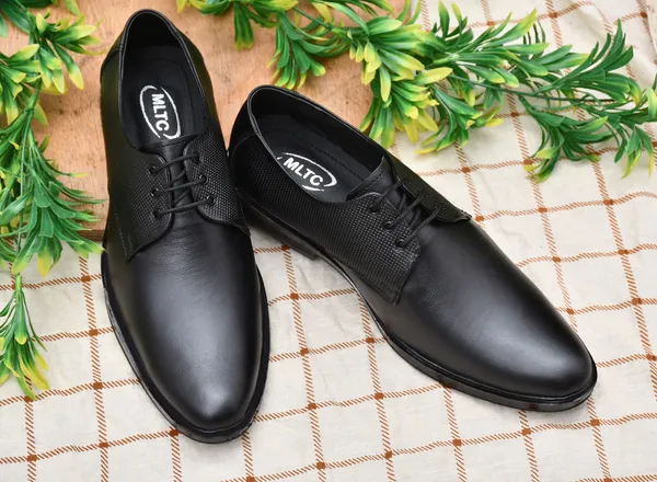 Black_Leather_Derby_Formal_Shoes_For_Men