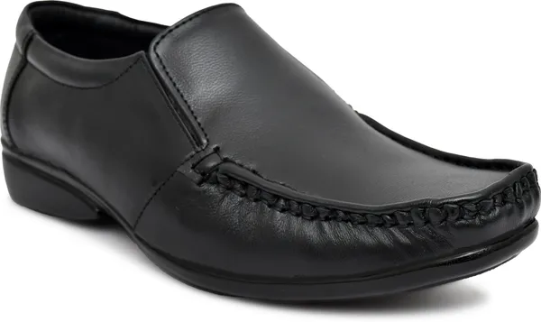 Black_Leather_Casual_Regular_Fit_Solid_Loafers_For_Men