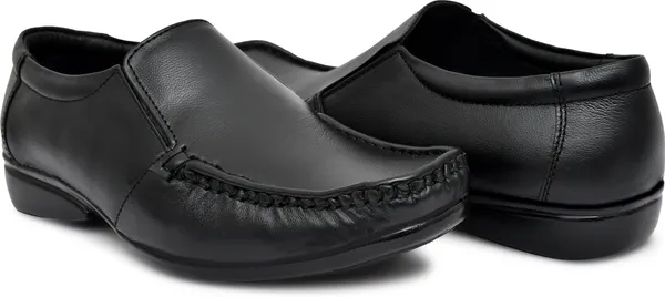 Black_Leather_Casual_Regular_Fit_Solid_Loafers_For_Men