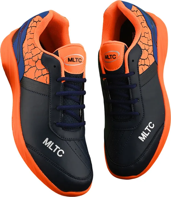 Black_&_Orange_Comfortable_And_Lightweight_Sports_Shoes_/_badminton_shoes