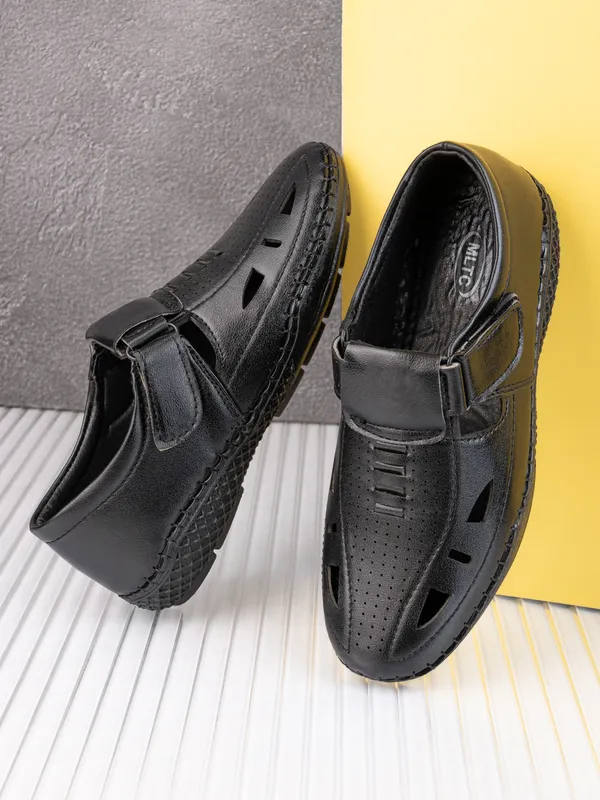 Black_Genuine_Leather_Comfort_Velcro_Sandals_For_Boys