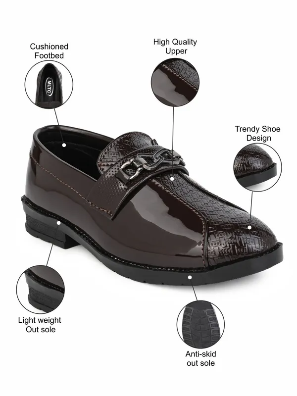 Dark_Brown_Patent_Leather_Designer_Chain_Loafers_For_Boys