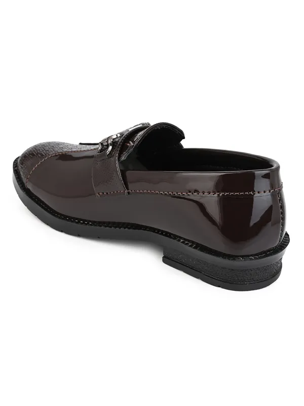 Dark_Brown_Patent_Leather_Designer_Chain_Loafers_For_Boys