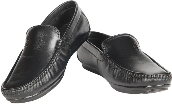 Black_Genuine_Leather_Casual_Regular_Fit_Solid_Loafers_For_Men