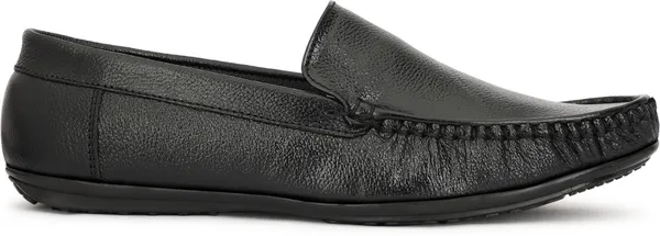 Black_Leather_Casual_Regular_Fit_Solid_Loafers_For_Men