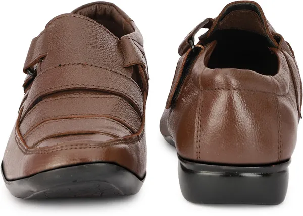 Brown_Leather_Solid_Leather_Stylish_&_Comfortable_Slip-on_Sandal_For_Men