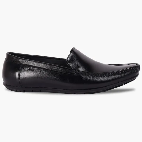 Black_Genuine_Leather_Casual_Regular_Fit_Solid_Loafers_For_Men