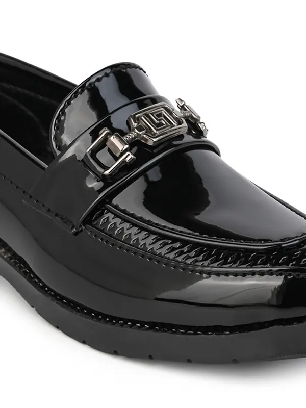 Obsidian_Black_Patent_Leather_Elite_Chain_Loafers_For_Boys