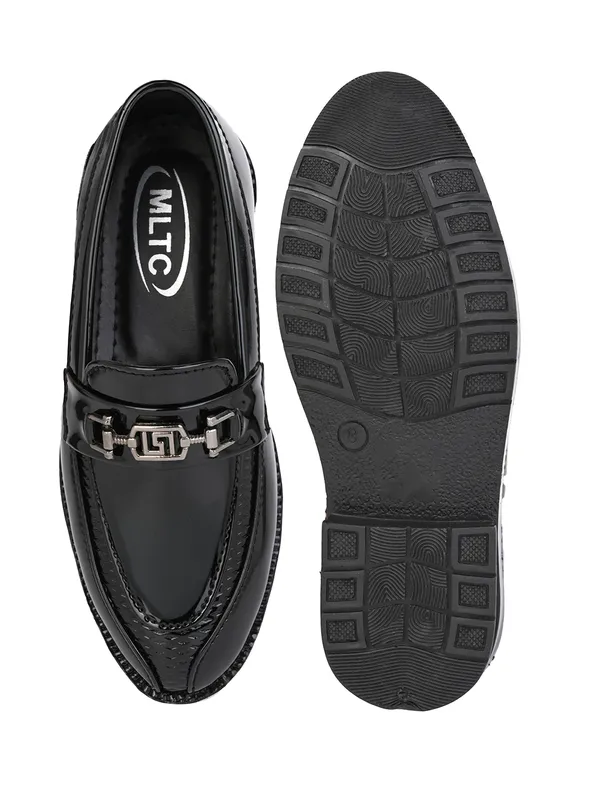 Obsidian_Black_Patent_Leather_Elite_Chain_Loafers_For_Boys