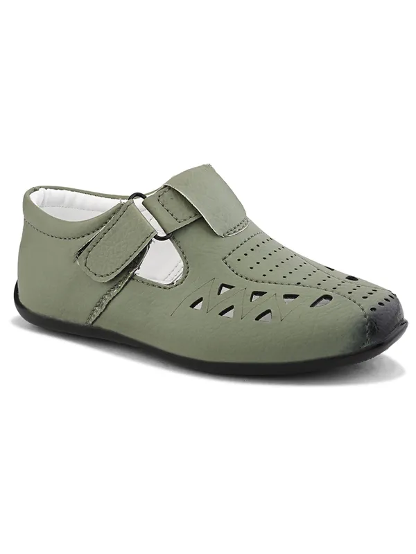 Roman_Sandal_for_Kids_Boy