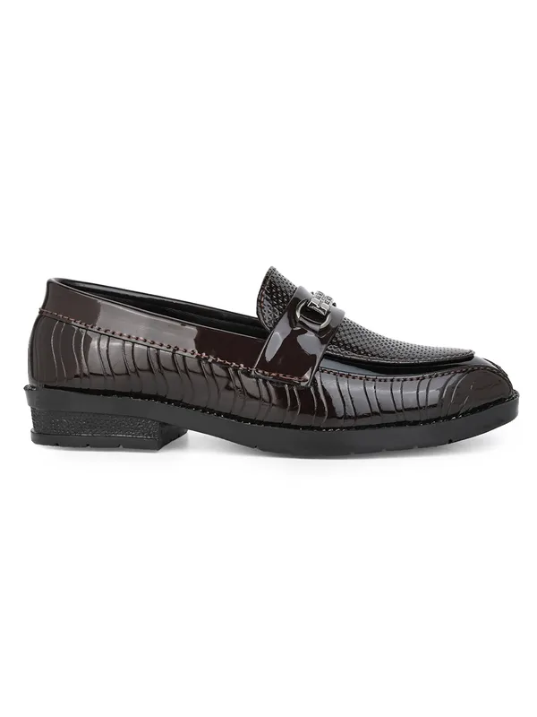 Royal_Brown_Patent_Leather_Textured_Chain_Loafers_For_Boys
