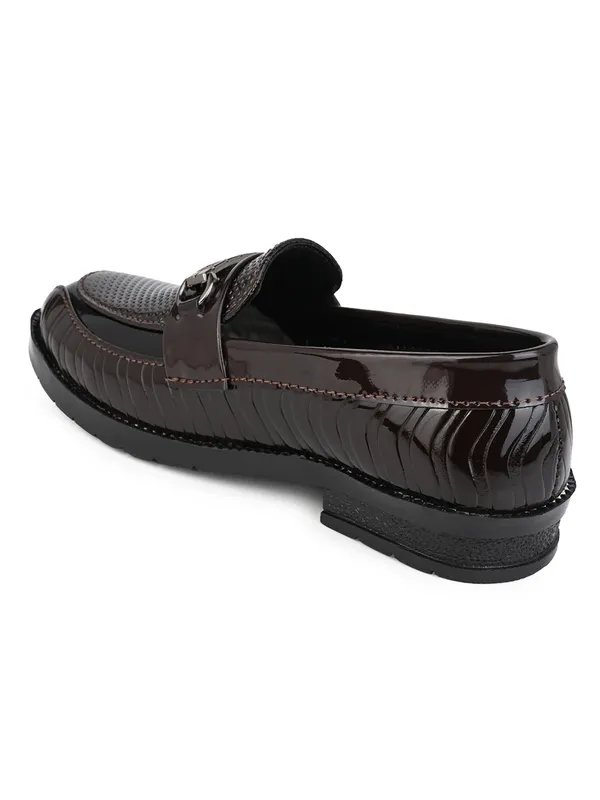 Royal_Brown_Patent_Leather_Textured_Chain_Loafers_For_Boys