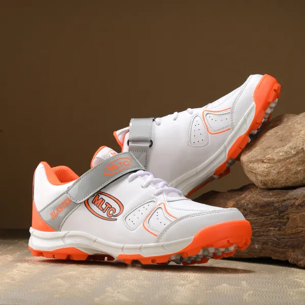 Orange_&_White_Lightweight_Breathable_Sports_Shoes_/_Cricket_Shoes