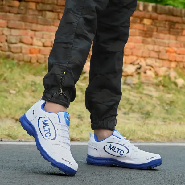 Blue_&_White_Running_Sports_Shoes_/_Cricket_Shoes