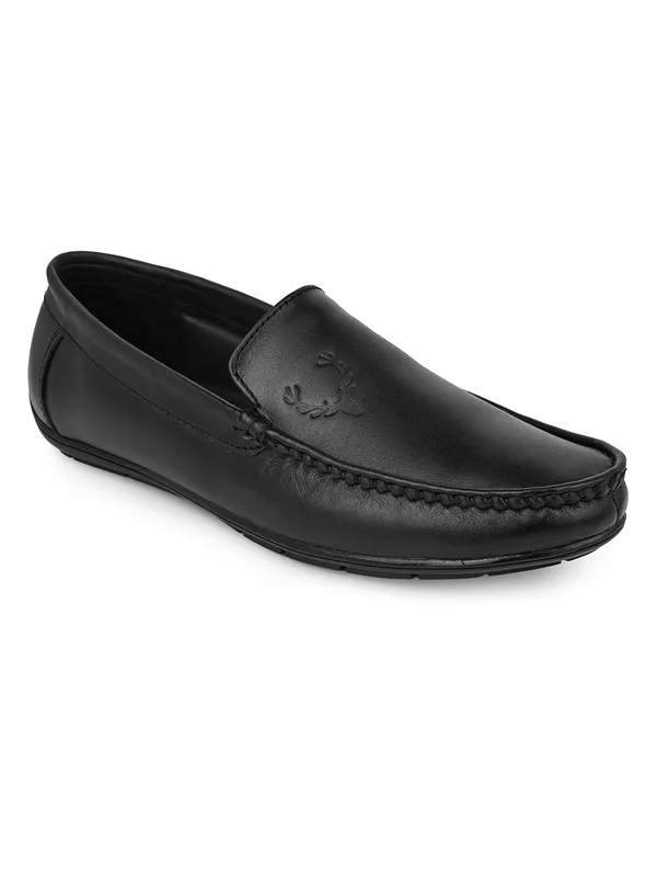 Black_Signature_Smooth-Finish_Premium_Loafers_For_Men
