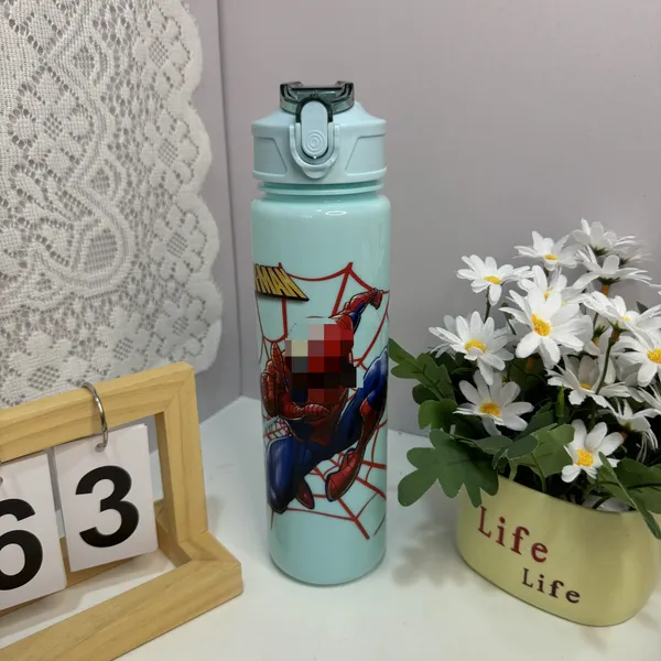 Stylish_Reusable_Drinking_Water_Bottle_For_Daily_Hydration