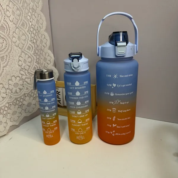 Stylish_Reusable_Drinking_Water_Bottle_For_Daily_Hydration