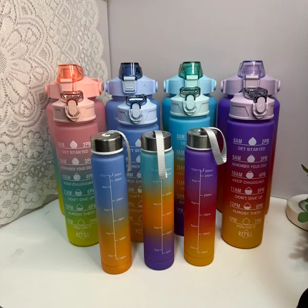Stylish_Reusable_Drinking_Water_Bottle_For_Daily_Hydration