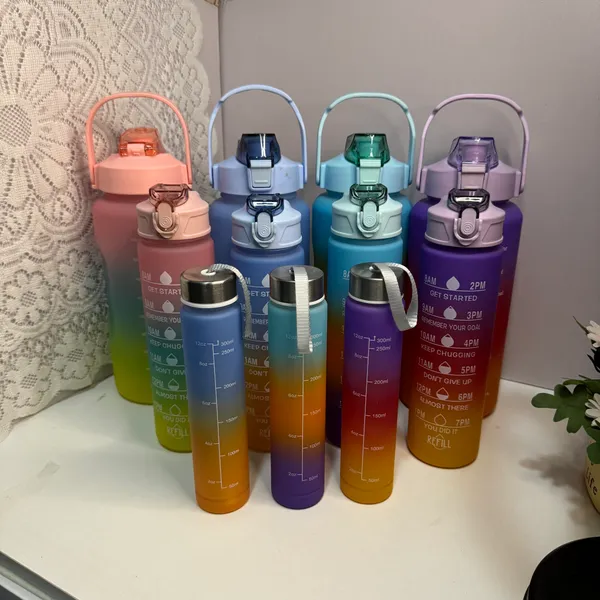 Stylish_Reusable_Drinking_Water_Bottle_For_Daily_Hydration