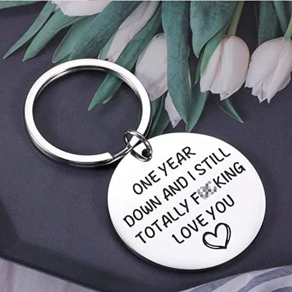 Silver_Plated_1_Year_Anniversary_Gifts_Keychain_For_Couple_