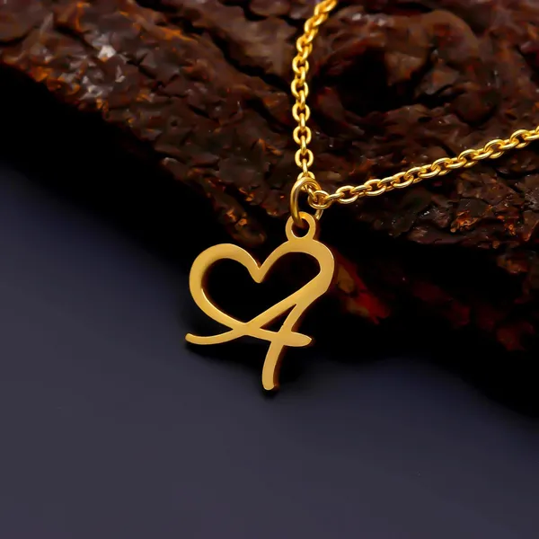 Cursive_Initial_Heart_Pendant_Name_Necklace