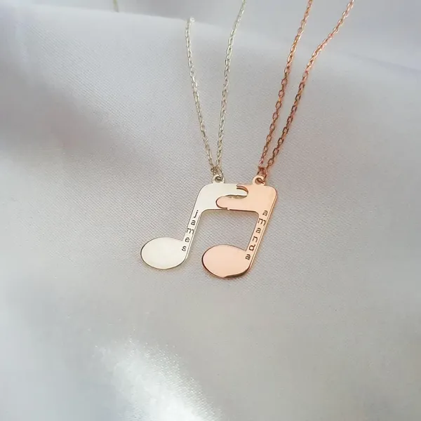 Customizable_Couple_Musicial_Note_Matching_Name_Puzzle_Necklace_Set_For_Unisex