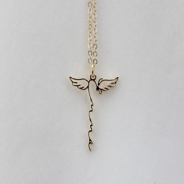 Customizable_Name_With_Angel_Wings_Anti_Tarnish_Necklace_With_Chain_For_Unisex