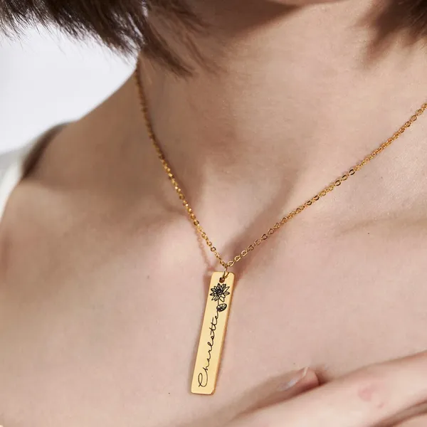 Customizable_Flower_Engraved_Gold_Plated_Necklace_With_Chain_For_Girls_And_Women