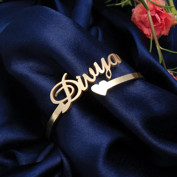 Customizable_Name_Engraved_Cuff_Bracelet_For_Women_And_Girls