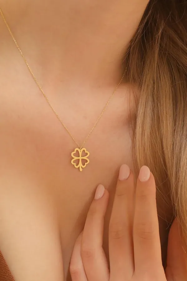 Gold_Plated_Sister_Love_Pendant_With_Chain_For_Girls_And_Women