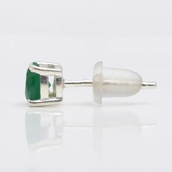 Green_Emerald_Embedded_Round_Earring_For_Women_And_Girls