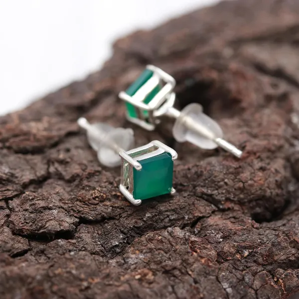 Silver_Green_Emerald_Squire_Earring_For_Women_And_Girls