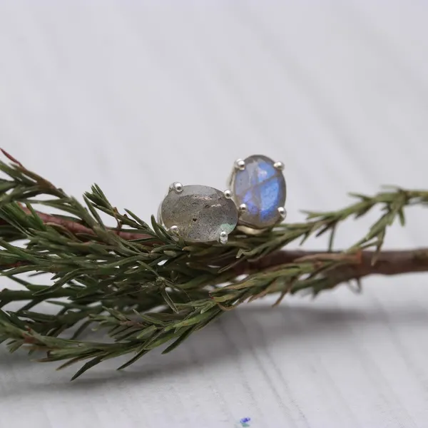 Silver_Labrodorite_Oval_Earring_For_Women_And_Girls