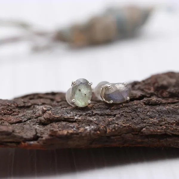 Silver_Labrodorite_Oval_Earring_For_Women_And_Girls