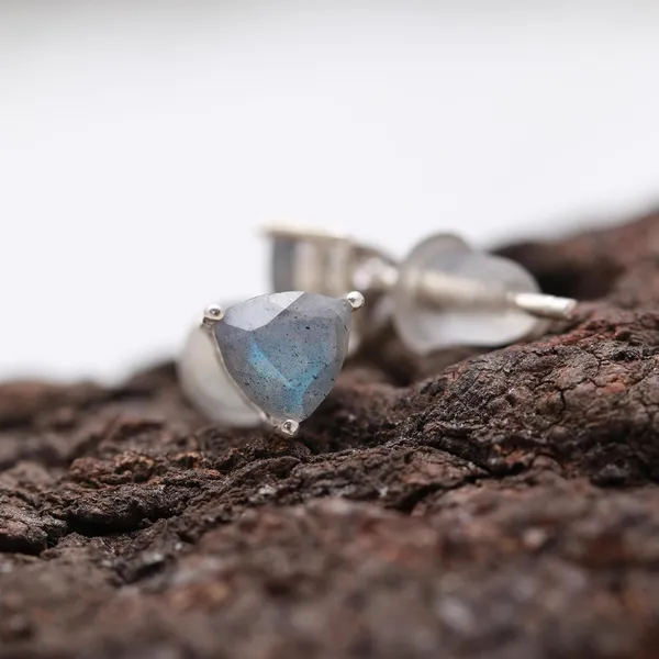 Sterling_Silver_Labrodorite_Triangle_Earring_For_Women