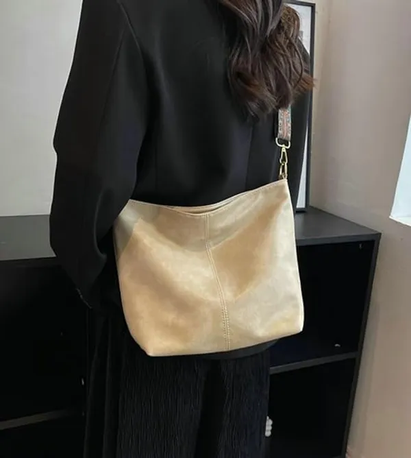 Beige_Light_Weight_Pu_Leather_Sling_Bag_For_Women