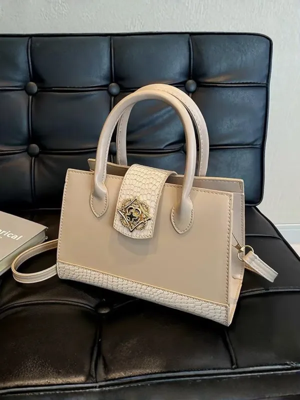 Beige_Elegant_Croc-Texture_Handheld_Sling_Bag