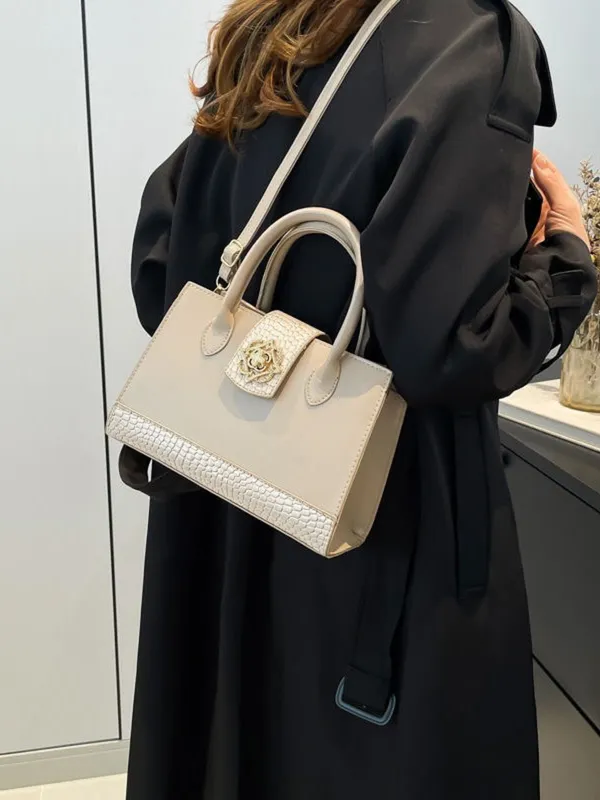 Beige_Elegant_Croc-Texture_Handheld_Sling_Bag