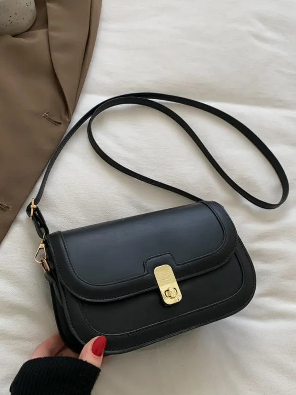 Black_Sling_Crossbody_Bag_with_two_tone_color