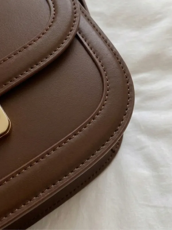 Brown_Sling_Crossbody_Bag_with_two_tone_color
