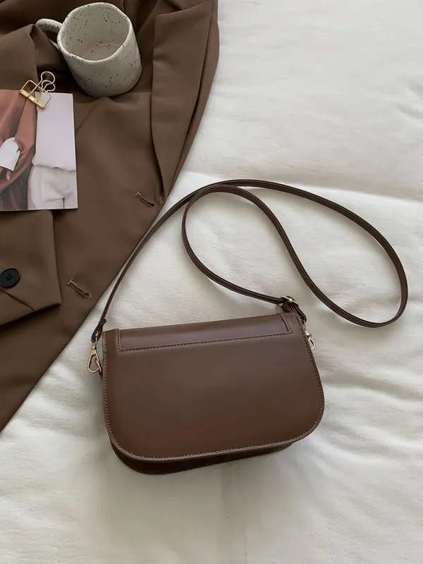 Brown_Sling_Crossbody_Bag_with_two_tone_color