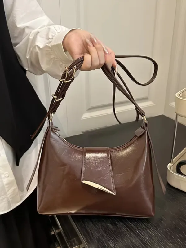 Brown_Women's_Minimalist_Shoulder_Bag_in_PU_Leather