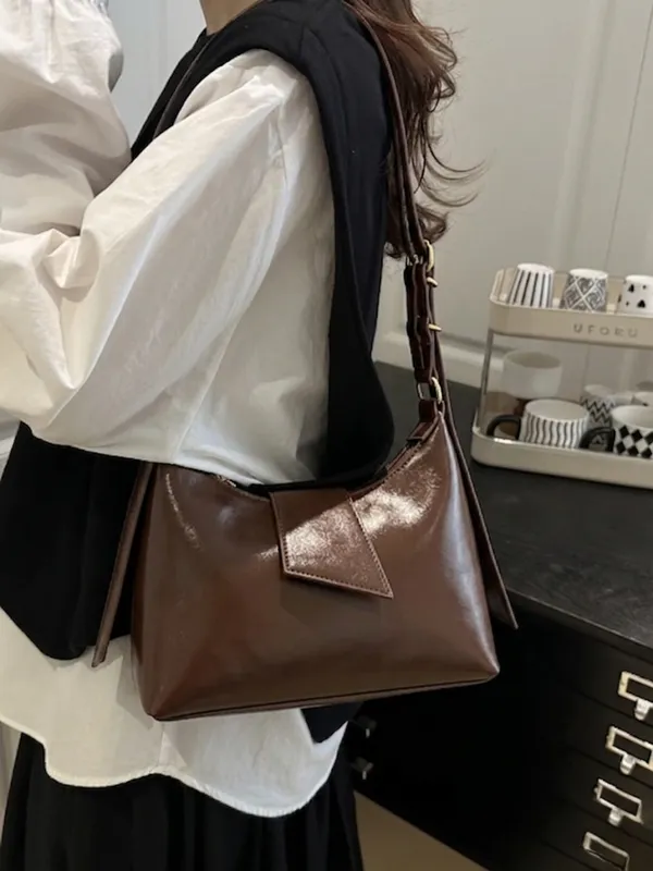 Brown_Women's_Minimalist_Shoulder_Bag_in_PU_Leather