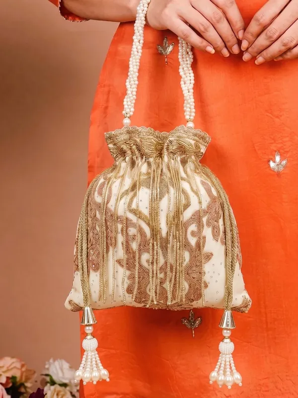 Gold_Embroidered_Elegant_Pearl_Handle_Potli