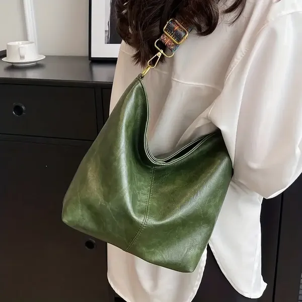 Green_Light_Weight_Pu_Leather_Sling_Bag_For_Women