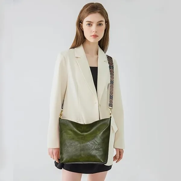 Green_Light_Weight_Pu_Leather_Sling_Bag_For_Women