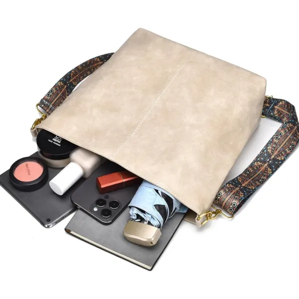 Light_Weight_Pu_Leather_Sling_Bag_For_Women_(Black_+_Beige)